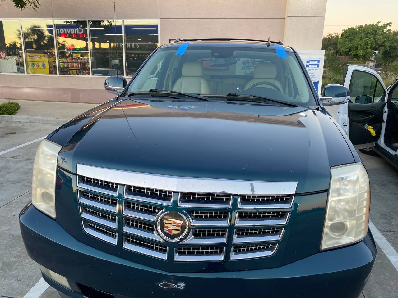 Cadillac escalade windshields replacement