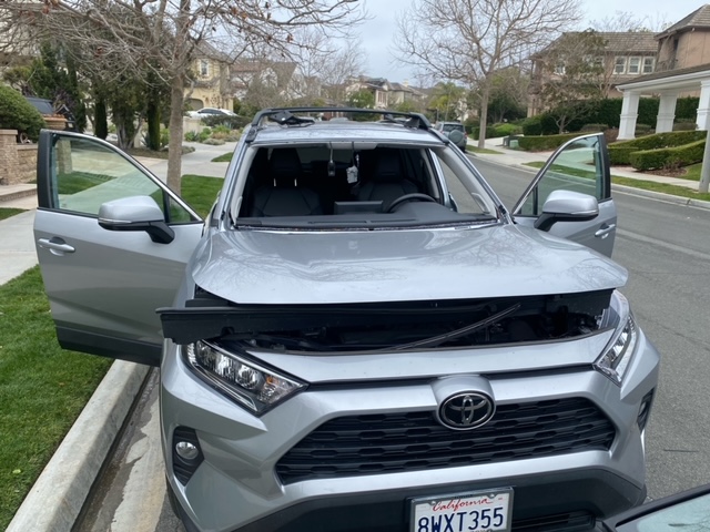 windshield replacement for Toyota Silver in San Diego areas